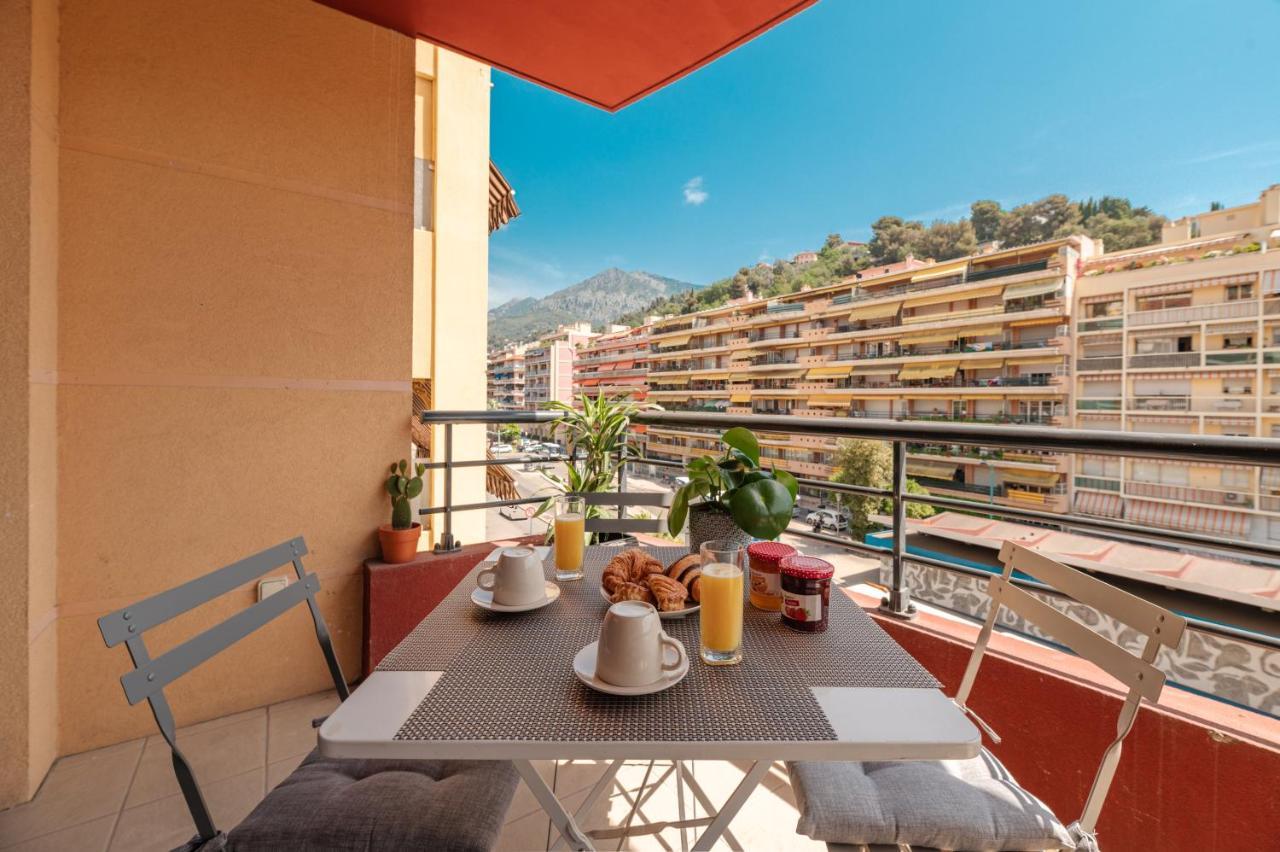 Superbe appartement rénové au centre ville de Menton Extérieur photo