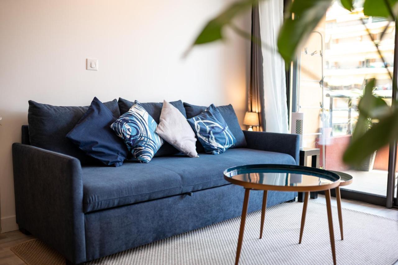 Superbe appartement rénové au centre ville de Menton Extérieur photo
