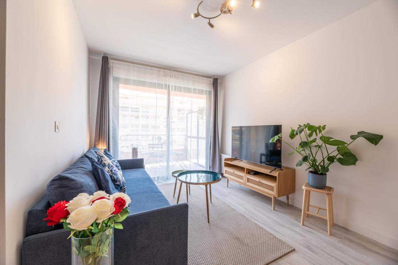 Superbe appartement rénové au centre ville de Menton Extérieur photo